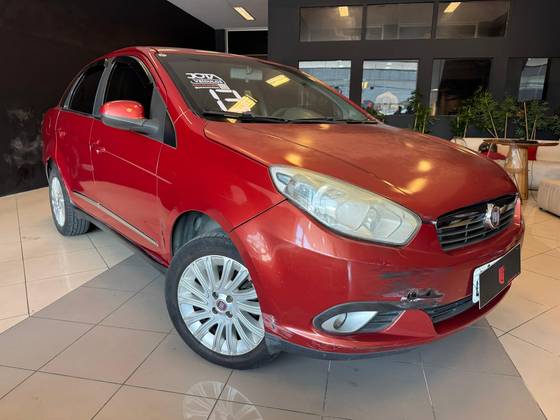 FIAT GRAND SIENA 1.6 MPI ESSENCE 16V FLEX 4P MANUAL FIAT GRAND SIENA 1.6 MPI ESSENCE 16V FLEX 4P MANUAL
